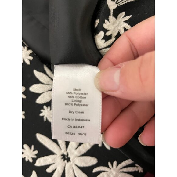 Talbots Women Jacquard Coat 8P Black White Floral Daisies Pockets Mid Length NWT - Picture 6 of 10